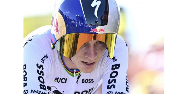 Effinepoel verovert de Tour de France als koning van de tijdritten Effinepoel verovert de Tour de France als koning van de tijdritten